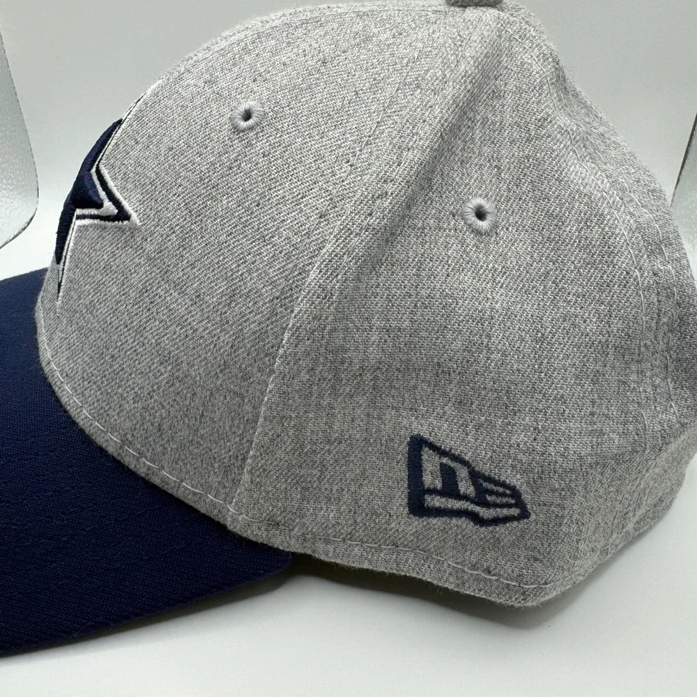 Dallas Cowboys New Era 9FORTY Snapback Hat Gray Navy Blue NFL Adjustable Cap Hat